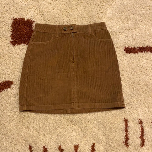 This is a never worn brown skirt from Hollister. - Picture 1 of 2